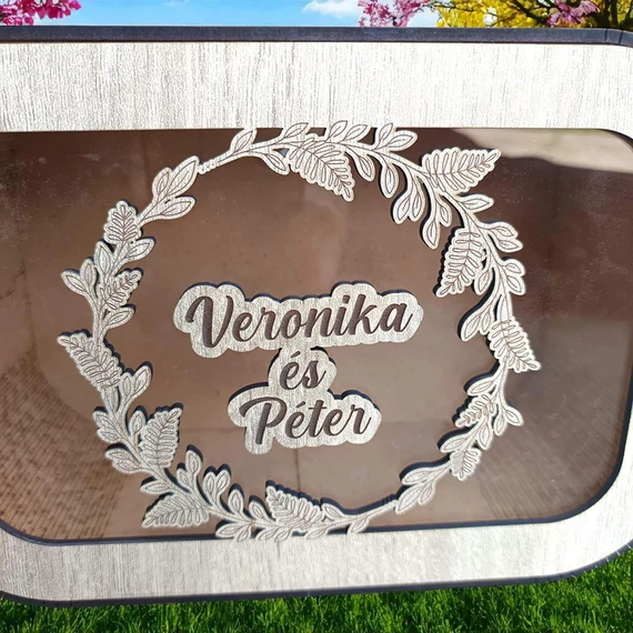 Esküvői pénzgyűjtő doboz - egyedi gravírozással - leveles1